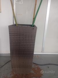 vaso in rattan