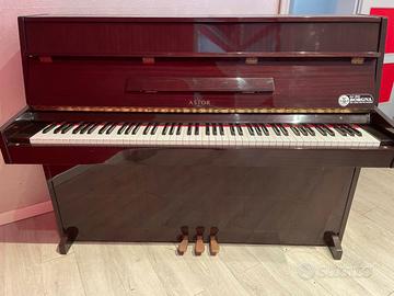 pianoforte Astor PE-9