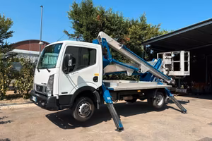 Nissan Cabstar 35.12 Piattaforma Aerea Multitel hx