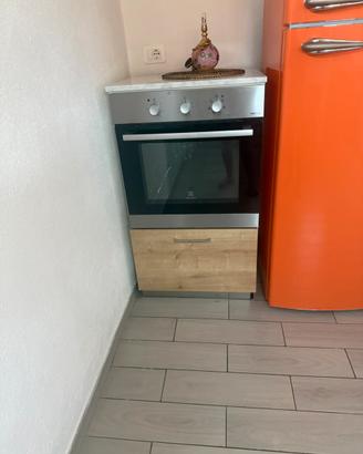 Forno con colona usata poco