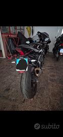 yamaha R1 2021