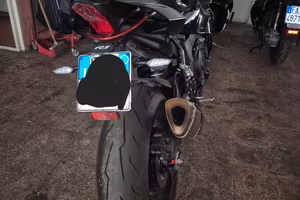 yamaha R1 2021