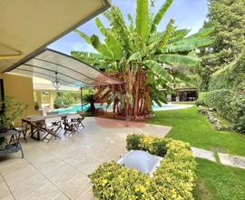 Villa a Roma, 12 locali