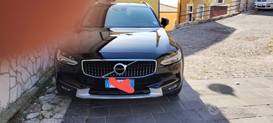 Volvo v90 cross country