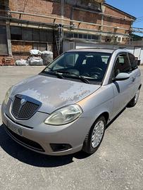 Lancia Ypsilon 1.4 Argento