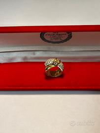 Anello oro giallo con diamanti