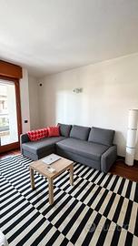Divanoletto angolare con contenitore IKEA Skiftebo