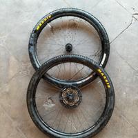 Stans Flow su mozzi Tune Boost / Coppia Ruote mtb