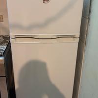 Frigorifero con congelatore