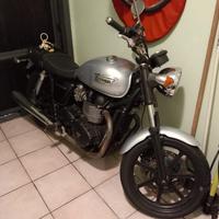 Triumph Bonneville - 2014