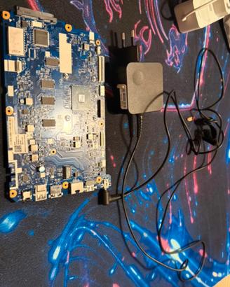 Scheda Madre Laptop LENOVO + Alimentatore
