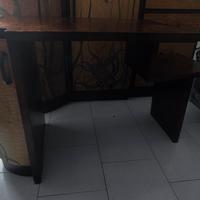 scrivania in legno antica