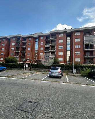5 LOCALI A GRUGLIASCO
