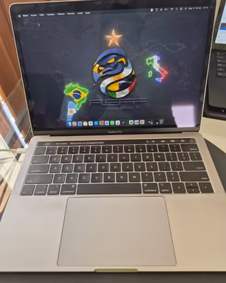MacBook Pro 13" (2019)  i5 8GB RAM macOs Sequoia