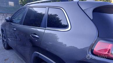 Jeep Cherokee Limited 4x4 – 01/2019 – 126.000 km