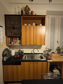 Cucina gratis di 30 anni in buono stato