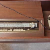 Mobile radio e giradischi vintage phonola 
