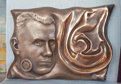 Targa / Scultura in Bronzo Chi La Conosce ????