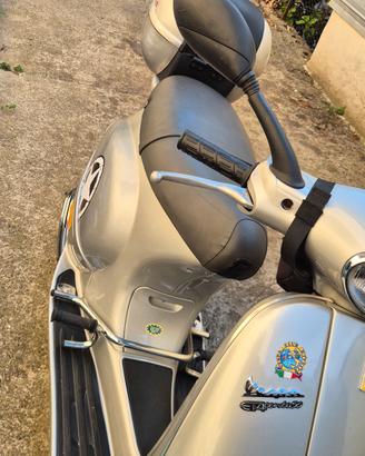 vespa et4 150 