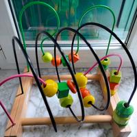 Gioco con palline per bimbi