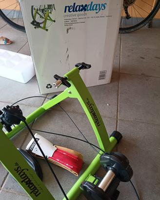 rulli per allenamento in casa e stand manutenzione