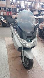 Ricambi piaggio x8 XEVO 125 200 250 400 07 13