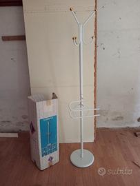 ATTACCAPANNI DA BAGNO