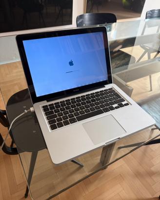 Macbook 13”
