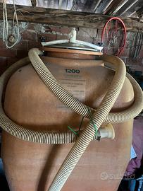Contenitore  & botte in vetroresina   Da vino
