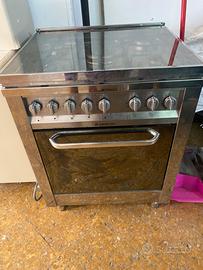 Cucina in acciaio
