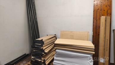 scaffale in legno 