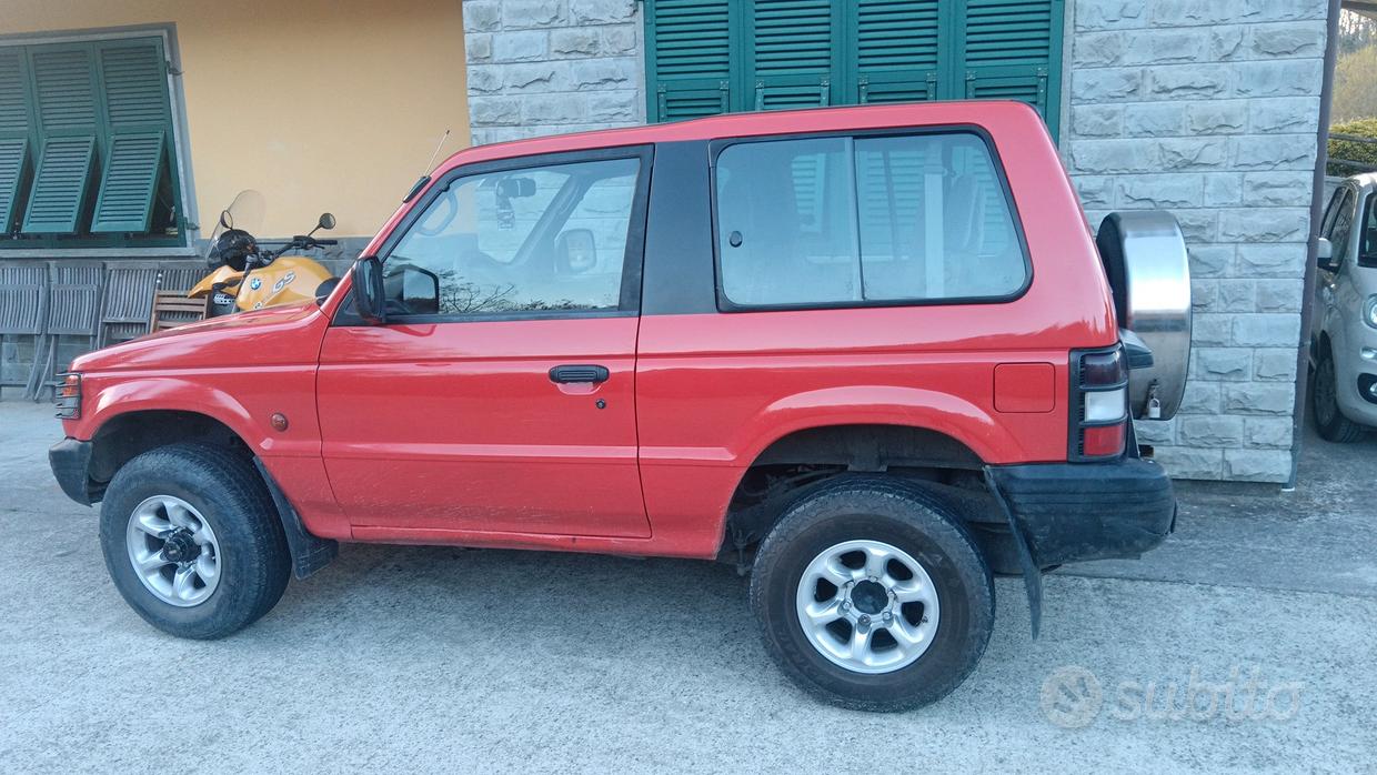 MITSUBISHI Pajero ('82-'00)