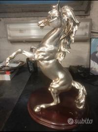 CAVALLINO RAMPANTE