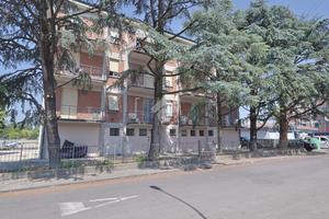 4 LOCALI A REGGIO NELL'EMILIA