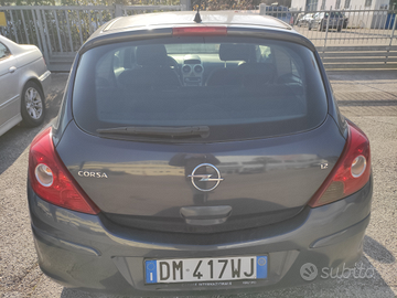 Opel Corsa 1200