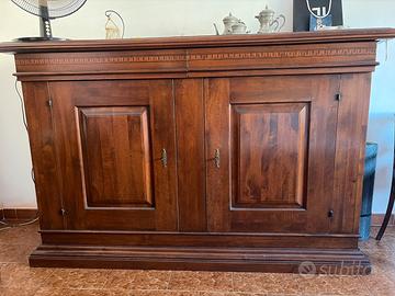 Credenza in legno massello