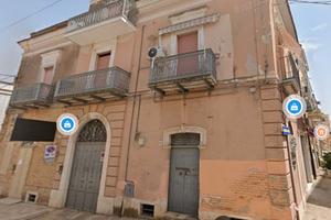 Palazzo d'epoca luminoso in pieno centro