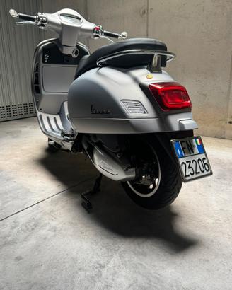 Vespa gts super tech