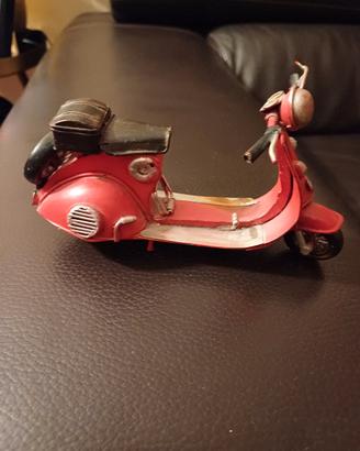 vespa in metallo