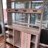 Credenza in legno massello, stile rustico shabby