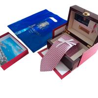 Elegante cravatta di seta Caracciolo Napoli