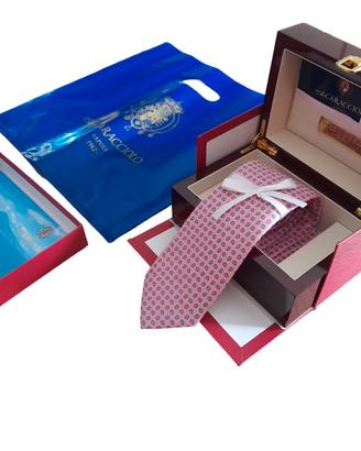 Elegante cravatta di seta Caracciolo Napoli