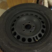 Treno 4x pneumatici invernali 195/65 R15