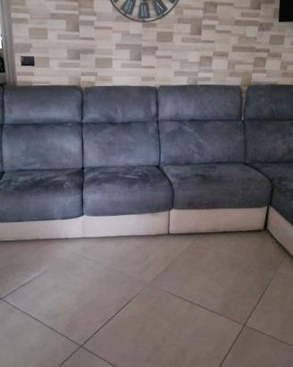 Divano letto con penisola DONDI a 100€ etro domani