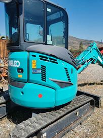 Escavatore Kobelco