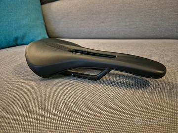 Sella Fizik Antares Vento R3 140mm Carbonio Nuova