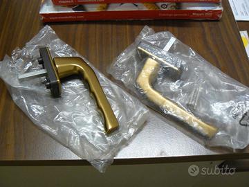 Maniglie nuove per porte e finestre