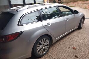 Auto Mazda 6