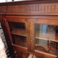 Vetrina e credenza
