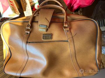 Valigia vintage in similpelle color nocciola